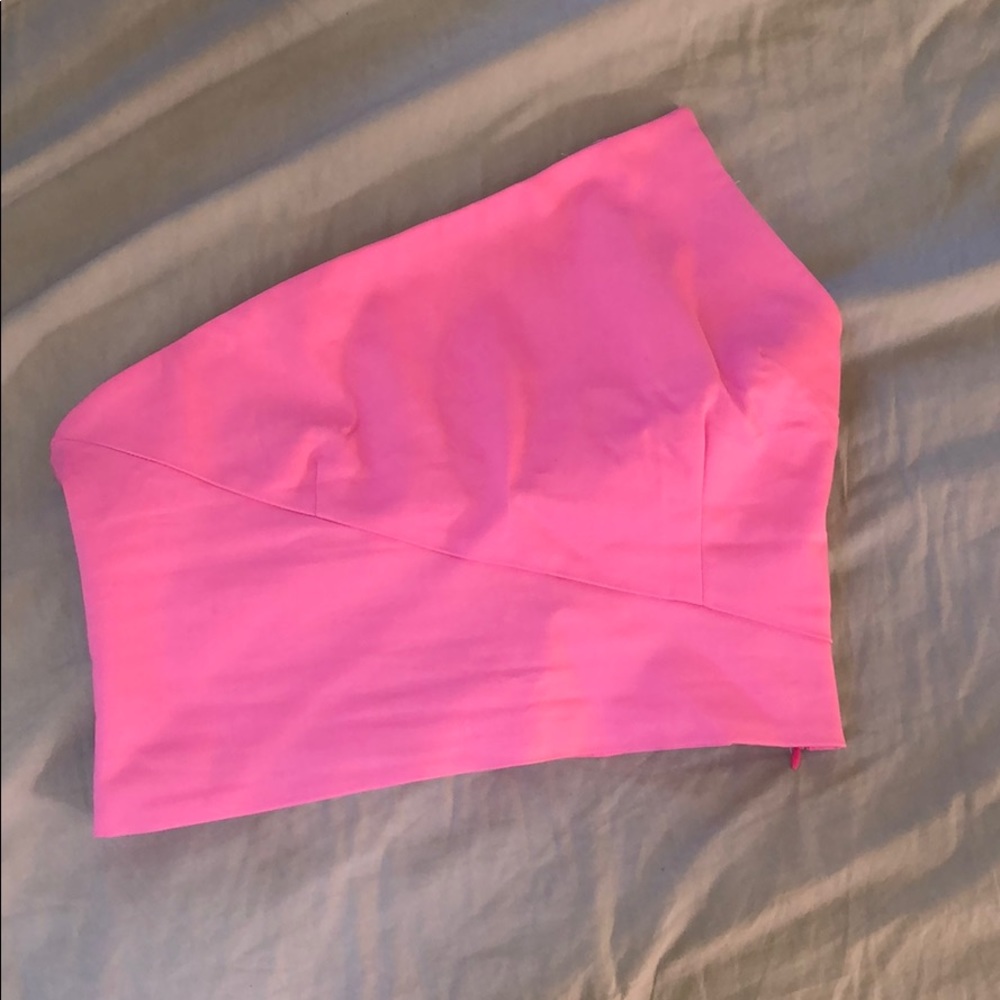 superdown Quincy hot pink one-sided top